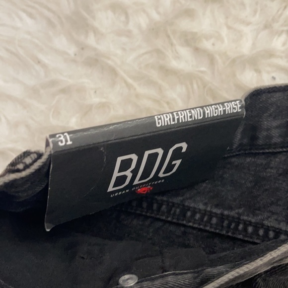 NWT URBAN OUTFITTERS GIRLFRIEND HIGH RISE SHORTS - Picture 3 of 5